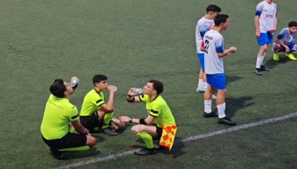 Hakem bu sefer oruç için düdüğü çaldı