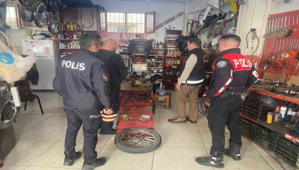 İskenderunda motosiklet tamircileri denetlendi