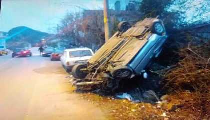 Ispartada kontrolden çıkan otomobil takla attı, 20 yaşındaki sürücü ağır yaralandı