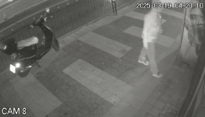 Ispartada tekel bayi soygunu: Soygun anı güvenlik kamerasında