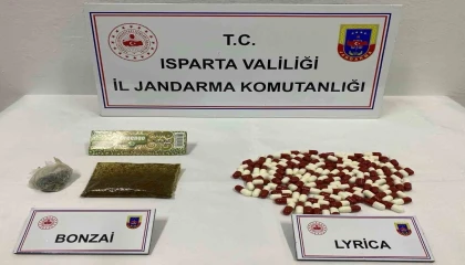Ispartaya uyuşturucu getirmek isteyen şüpheli jandarmaya yakalandı