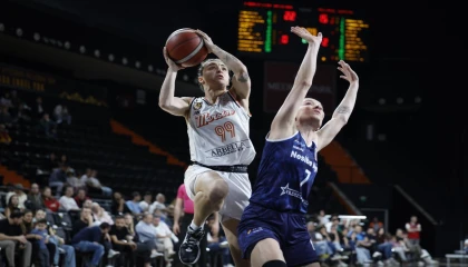 Kadınlar Basketbol Süper Ligi: ÇBK Mersin: 91 - Nesibe Aydın: 60