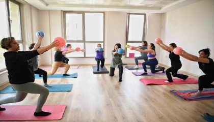 Konyaaltında spor kursları kırsal mahallelerde de yayılıyor