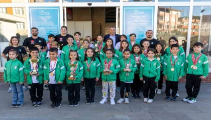 Manavgatlı sporculardan yüzmede büyük başarı