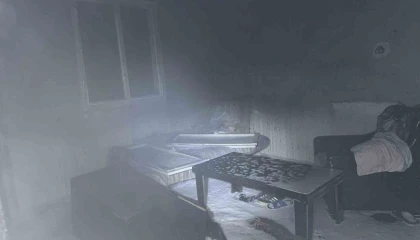 Mersin Tarsusta ev yangını