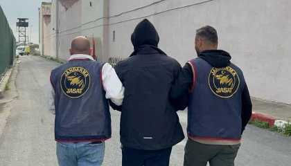 Mersinde 15 yıl hapis ve 13 ayrı suçtan aranan şahıs yakalandı