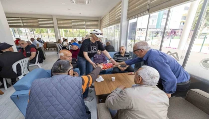 Mersinde Emekli Evi üyeleri bayramlaştı