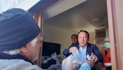 Mersinde Halk Ekmek Büfesinde Ramazan ayı boyunca ekmek 2.5 lira