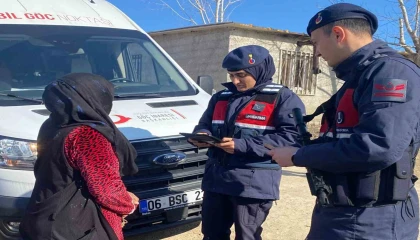 Mersinde huzur uygulamasında 9 düzensiz göçmen ve 3 organizatör yakalandı