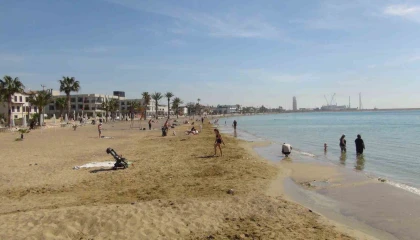 Mersinde Mart ayında deniz keyfi