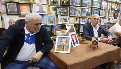 Ölüler kıraathanesinde bayram geleneği bozulmadı