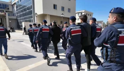 Osmaniyede change araç operasyonu: Piyasa değeri 20 milyon liralık araçlar yakalandı