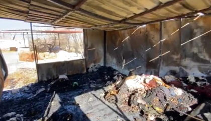 Osmaniyede depremzede vatandaşların yaşadığı konteyner yandı