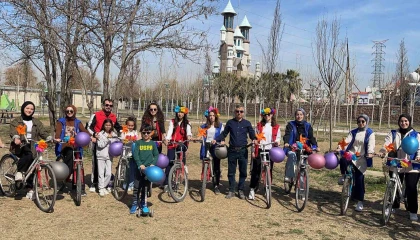 Osmaniyede kadınlar günü nedeniyle bisiklet turu düzenlendi