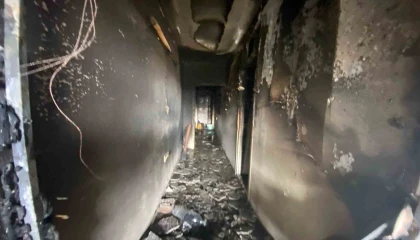 Pansiyonda çıkan yangında 3 kişi dumandan etkilendi