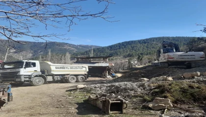 Saimbeylide yol bakım ve genişletme çalışmaları