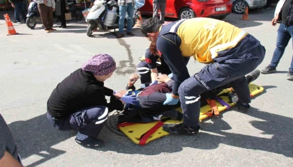 Serikte motokuryeler çarpıştı: 1 yaralı