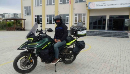 Trafik polisinden motosikletli öğretmene içleri yakan nasihat: Ailene evlat acısı yaşatma, ben yaşadım
