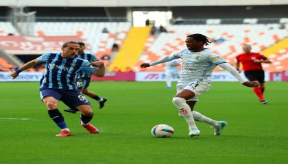 Trendyol Süper Lig: Adana Demirspor: 0 - Bodrum FK: 0 (İlk yarı)