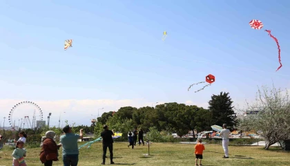 23 Nisan Çocuk ve Uçurtma Festivali renkli anlara sahne oldu