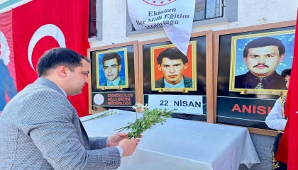 29 yıl önce şehit edilen öğretmenler anıldı