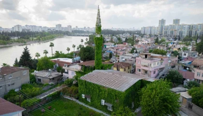 Adananın Botanik Bahçesi Yeşil Cami sarmaşıklara büründü
