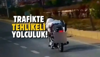 Akan trafikte motosikletin üzerinde ölümüne yolculuk