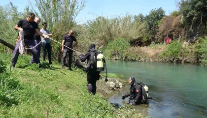 Antalyada 15 gündür haber alınamayan adam için dalgıçlar Düden Şelalesine daldı