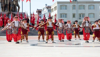 Antalyada 23 Nisan sevinci