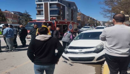 Antalyada iki otomobil çarpıştı: 4 yaralı