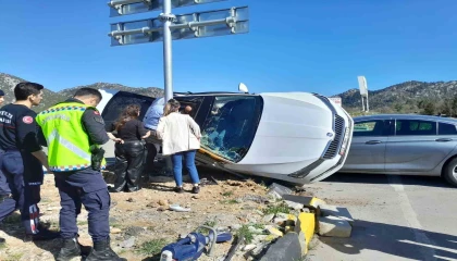 Antalyada trafik kazası: 2 yaralı
