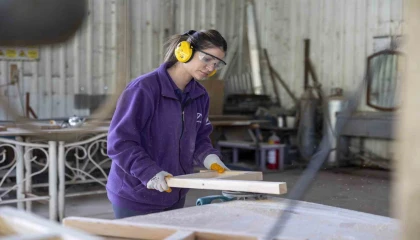 Atık malzemeler Teslime Ustanın ellerinde yeniden dönüşüyor