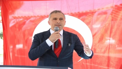 Başkan Çenet: Şehre siluet katan çalışmalarla Osmaniyeyi yeşille kaplayacağız