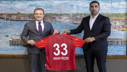 Başkan Seçer: Amacımız ligde kalmak değil, şampiyonluk olmalı