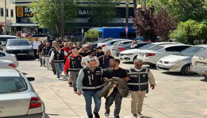 Birçok suçtan adliyeye sevk edilen şüpheliler: Düğün alayı mı var?