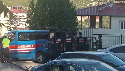 Çoban Naili döven kız kardeşlere para cezası