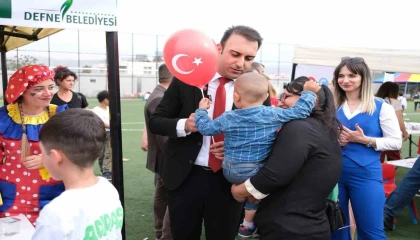 Defne Belediyesinin çocuk şenliğinde etkinliğinde çocuklar doyasıya eğlendi