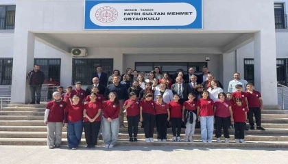 Depremde hayatını kaybeden Karadaşın ismi okul kütüphanesinde yaşatıldı