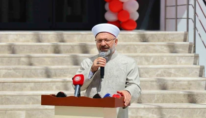 Diyanet İşleri Başkanı Erbaş: Yapay zeka bazı zekaları geride bırakmış durumda