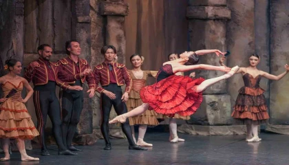 Don Kişot balesi Antalyalı sanatseverlerle buluştu