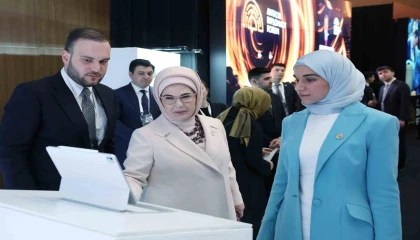 Emine Erdoğan, BM Sürdürülebilir Kalkınma Çözümleri Ağı Başkanı Sachs ile görüştü