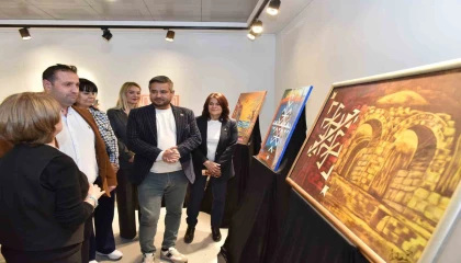 Geçmiş Zaman Olur Ki sergisi sanatseverlere kapılarını araladı