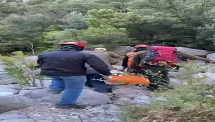 Görevi sırasında sakatlanan Milli Parklar görevlisini JAK ekipleri kurtardı
