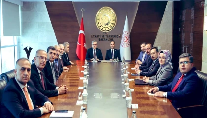 HATAY LOBİSİ BAKAN KACIR’I ZİYARET ETTİ