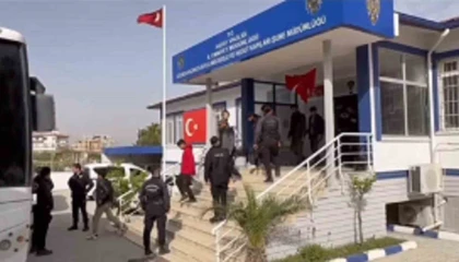 Hatayda 60 kaçak göçmen yakalandı, 3 organizatör tutuklandı