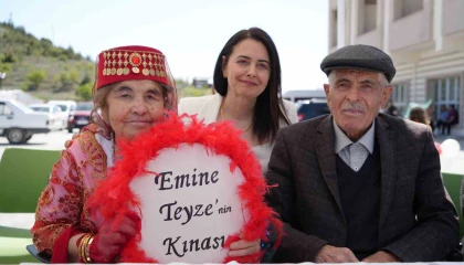 Hiç evlenmeyen 69 yaşındaki Emine ninenin kına gecesi hayali gerçek oldu