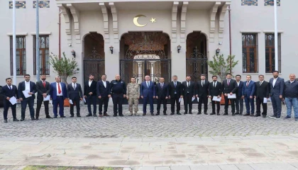 İskenderunda görevinde başarı gösteren emniyet güçlerine başarı belgesi verildi