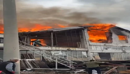 Ispartada kereste imalathanesinde yangın