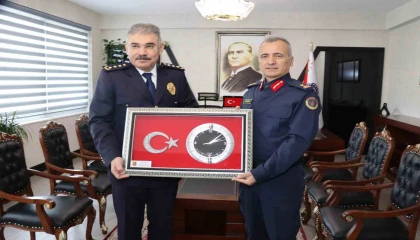Jandarma Komutanı Atasoydan Emniyet Müdürü Karabörke ziyaret