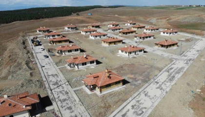 Kahramanmaraşta köy evleri depremzedelerin yeni yuvası oluyor